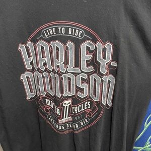 Harley-Davidson Black and Red Graphic Tee